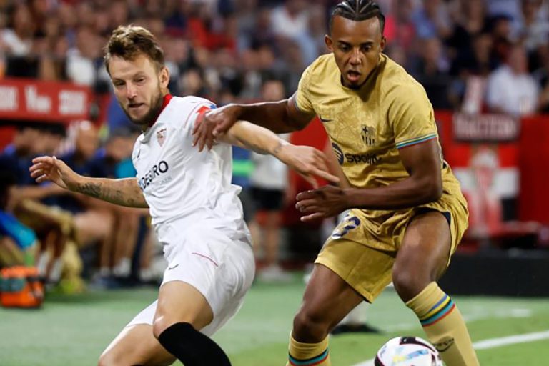 El Barça torna a exhibir eficàcia a Sevilla (0-3) i ja no depen tant del control