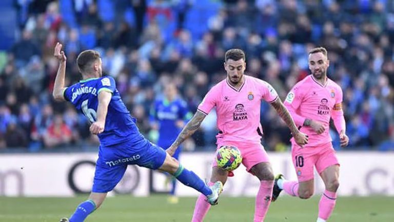 L’Espanyol surt del descens (1-2) a casa del Getafe
