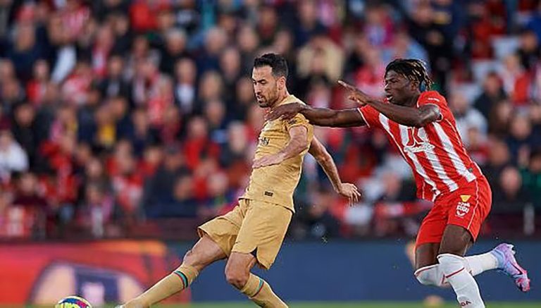 El Barça malmet llastimosament a Almeria (1-0) l’opció d’allunyar-se a la lliga i d’amansir la culerada